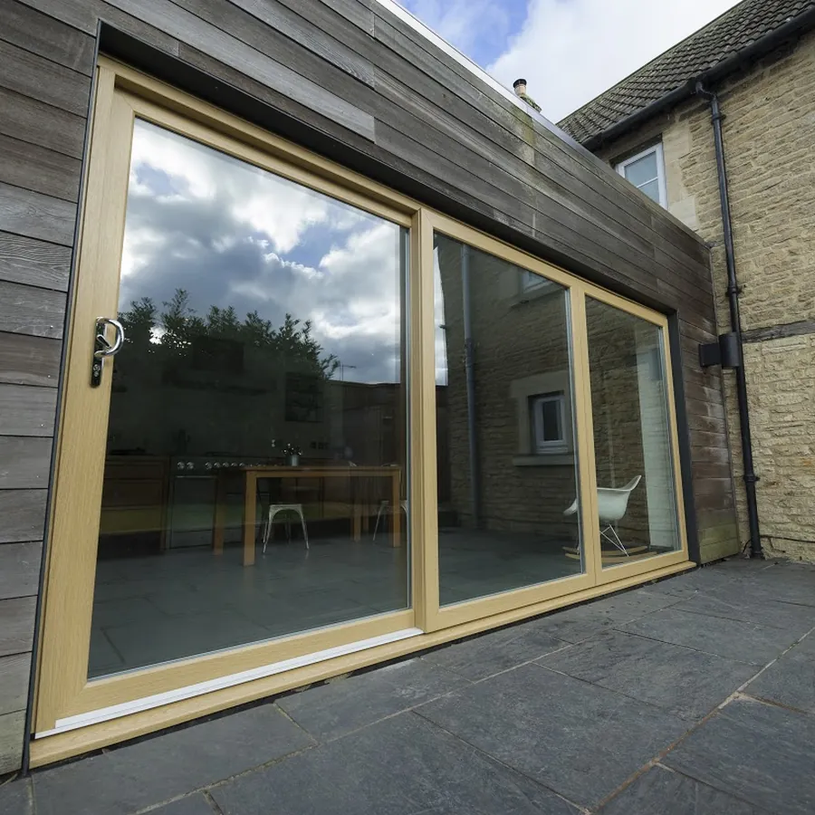 Patio Raynes Park