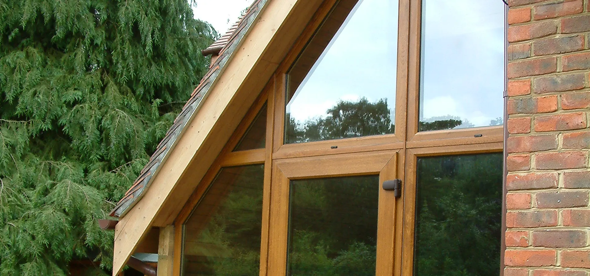Bow Windows Raynes Park