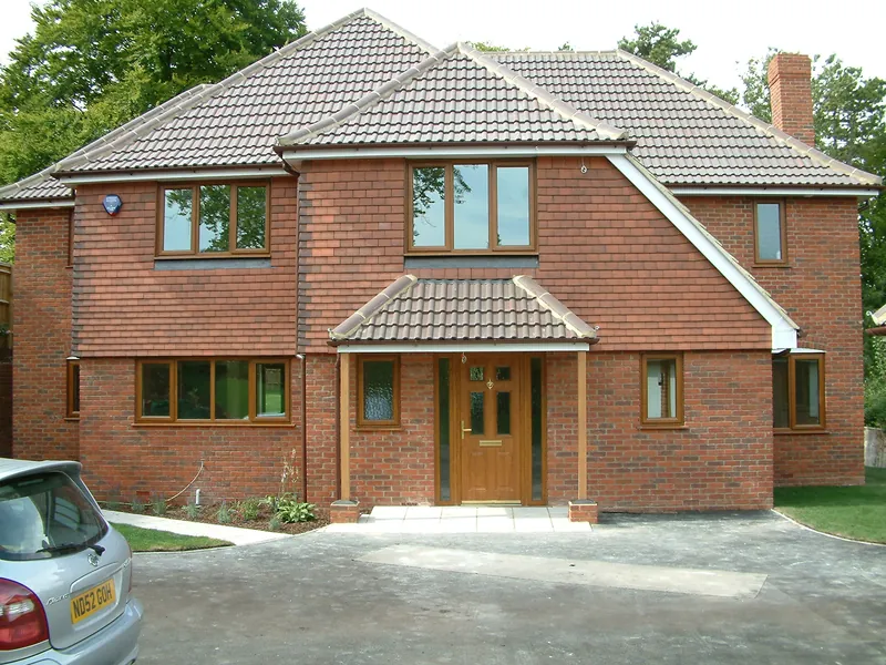 Get A Quote — Gallery Raynes Park